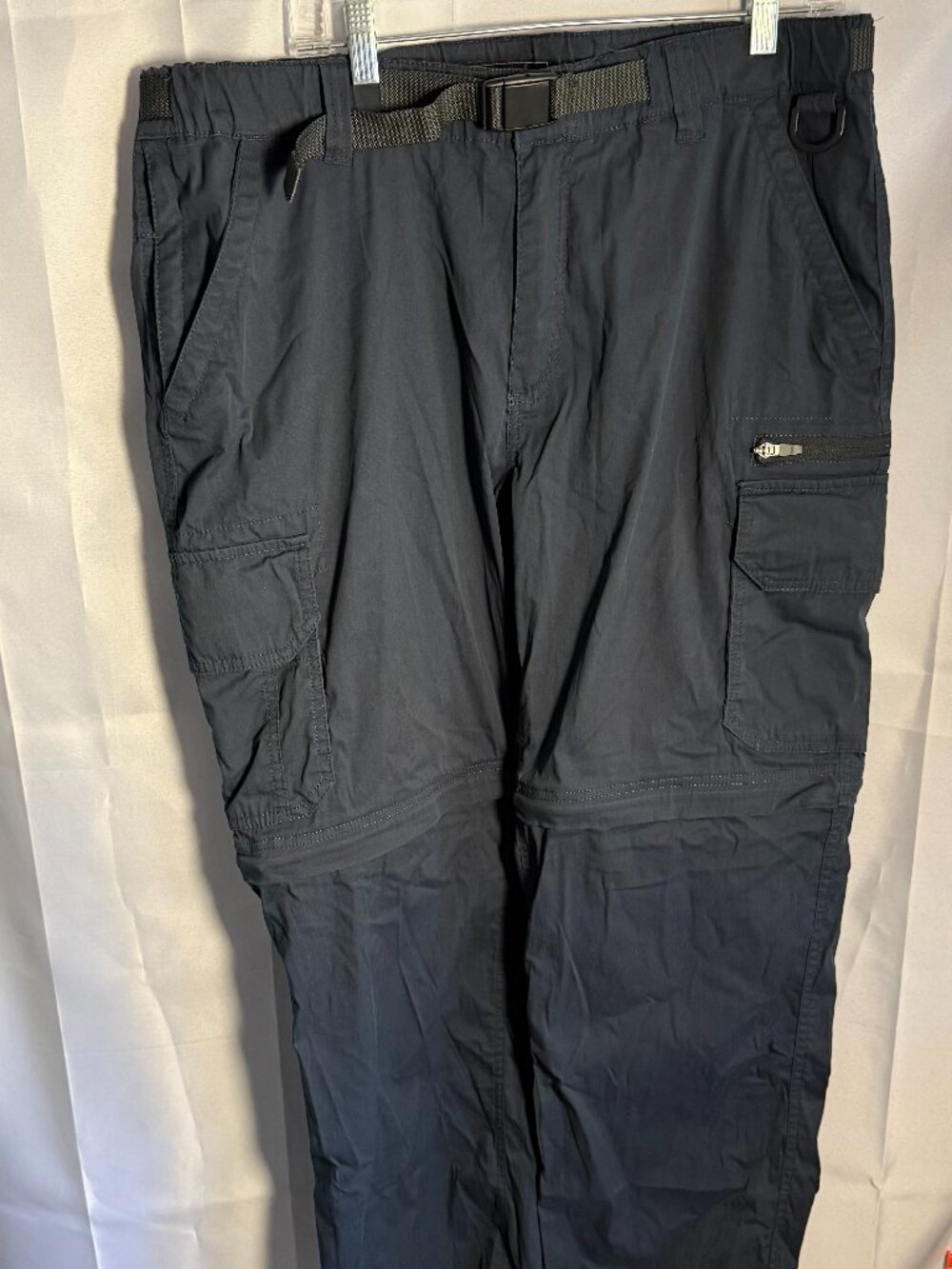 The B.C. Clothing Co. Men’s Convertible Cargo Hiking Pants XL x 30 Blue